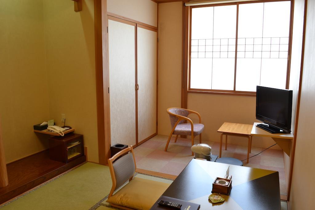 Akita Onsen Plaza Hotel Habitación foto
